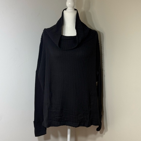 Free People Juicy Tunic Top Long Sleeve Black Waffle Knit Split Open Back NWT - Picture 4 of 12